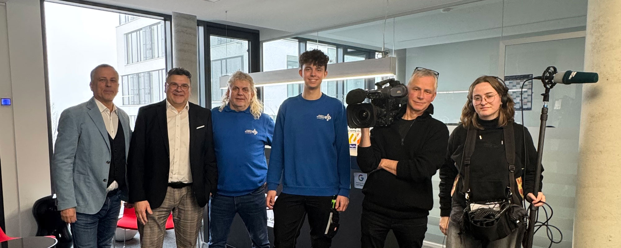 Presseartikel SWR Aktuell besucht die EB-GRUPPE um über das FHJ zu berichten