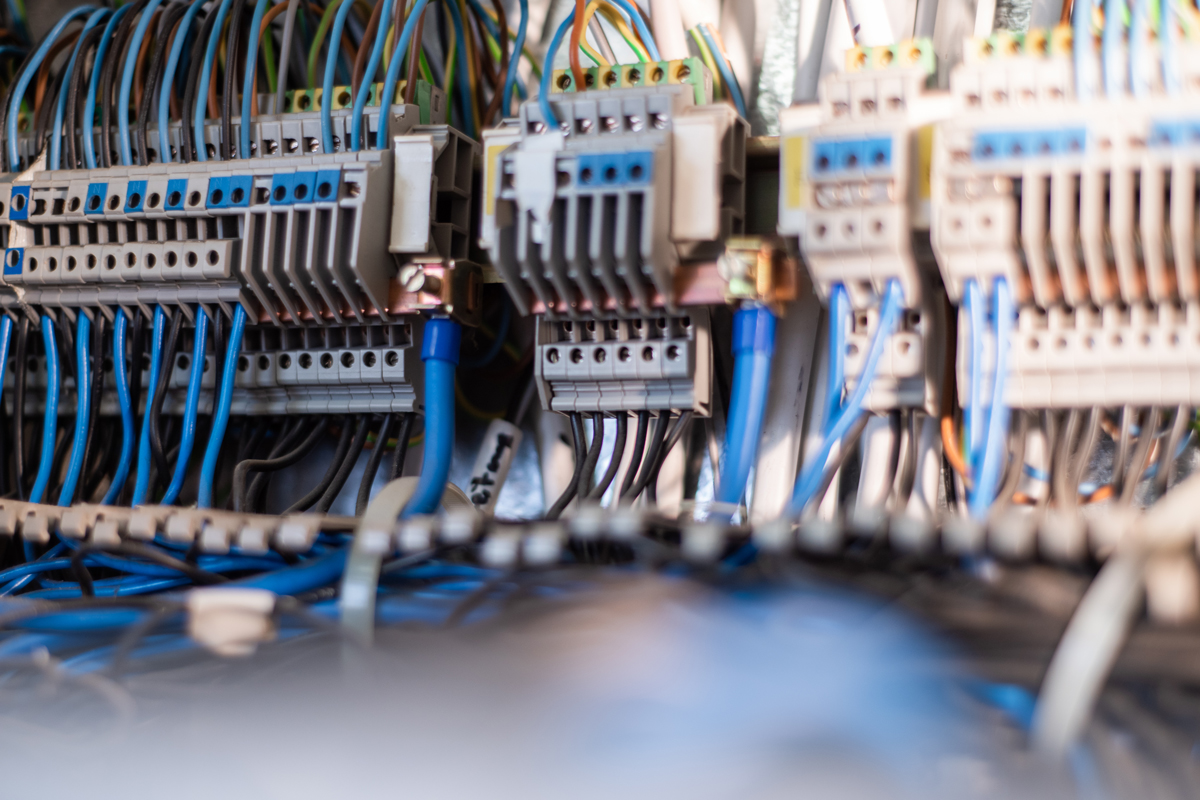 Impressionen Elektro Breitling – Detailansicht Elektroklemmen