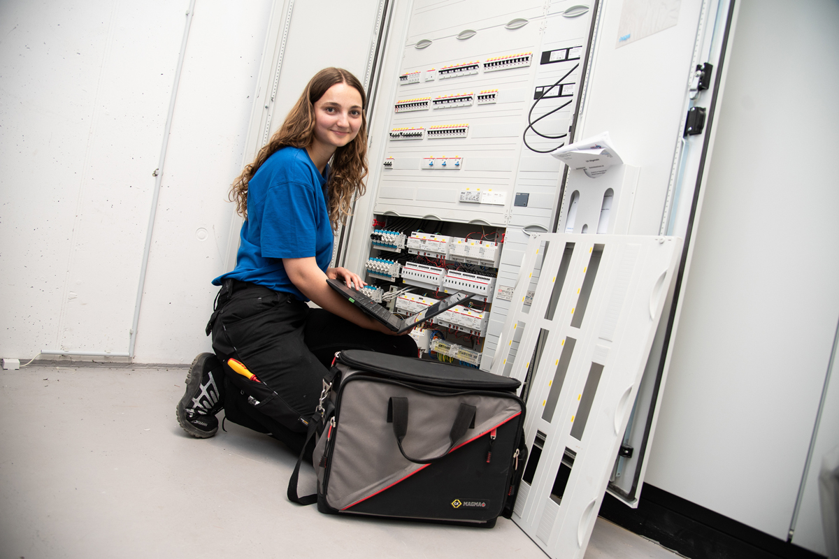 MIT LEIDENSCHAFT INS HANDWERK: CAROLINAS WEG ZEIGT, WIE AUSBILDUNG ZUKUNFT SCHAFFT